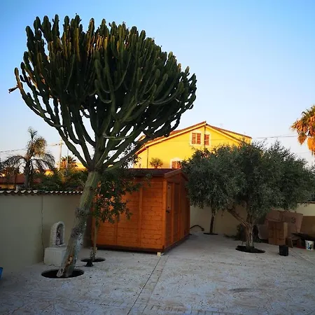 Lala Salama Bed & Breakfast *