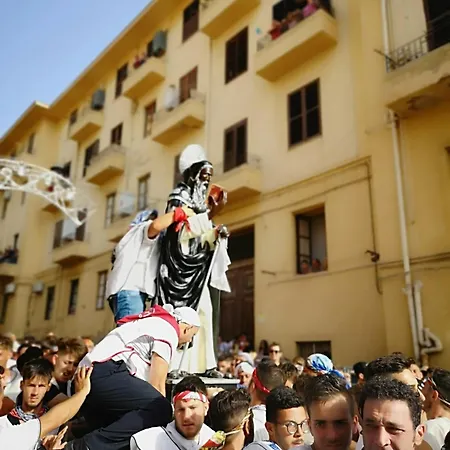 Lala Salama * San Leone