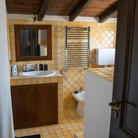 Lala Salama Bed & Breakfast *